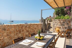 Glyfa Beach Villas