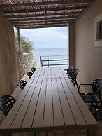 Glyfa Beach Villas