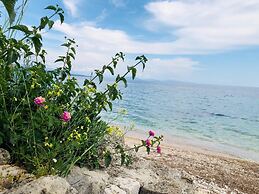 Glyfa Beach Villas