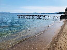 Glyfa Beach Villas