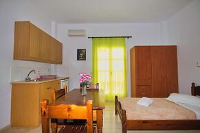 Ira Apartments