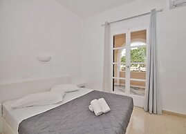 Ira Apartments