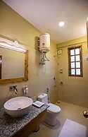 Regenta Inn By Riverside Manali