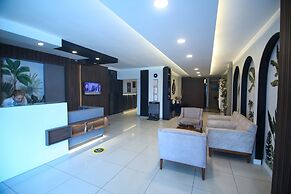 Cevik Palace Otel