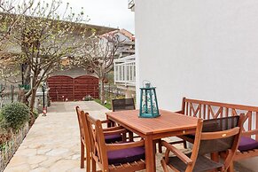 Apartments Villa Dane