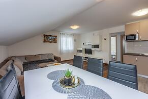 Apartments Mirela