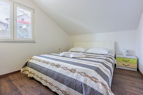 Apartments Mirela