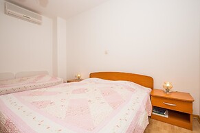 Apartments Biondić / One Bedroom A2+1 D
