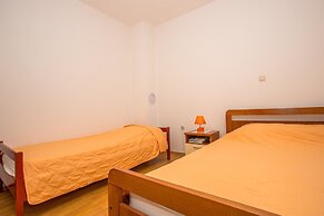 Apartments Biondić