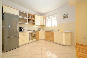 Apartments Marica 3130