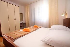 Apartment Ivan / Three Bedroom A1