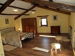 Holiday House Kapitani