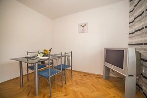 Apartments Jako