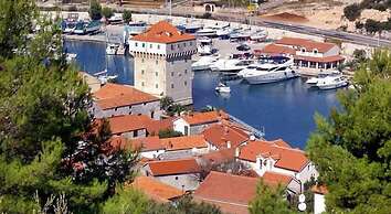Apartments Jako