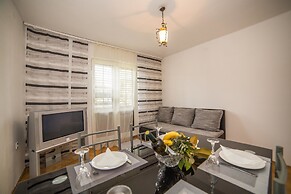 Apartments Jako