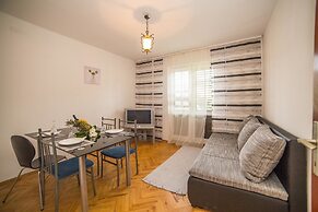 Apartments Jako