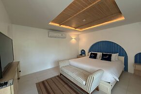 Costa Village Jacuzzi Bangsaray