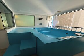 Costa Village Jacuzzi Bangsaray