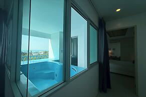 Costa Village Jacuzzi Bangsaray