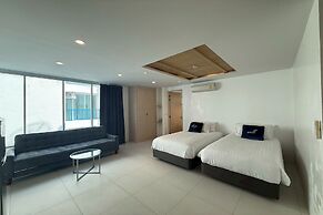 Costa Village Jacuzzi Bangsaray
