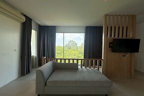 Costa Village Jacuzzi Bangsaray