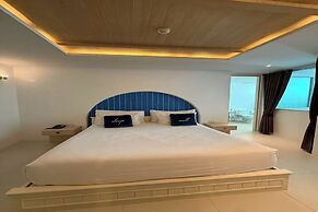 Costa Village Jacuzzi Bangsaray