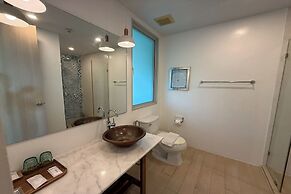Costa Village Jacuzzi Bangsaray