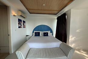 Costa Village Jacuzzi Bangsaray