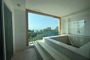 Costa Village Jacuzzi Bangsaray