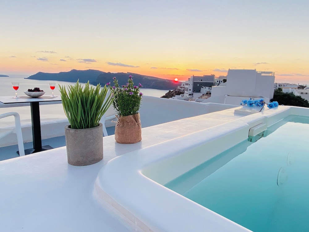 Diamond Luxury Suites Collection