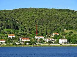 Apartments and Rooms Viskic