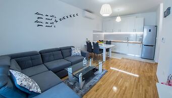 Apartment Oasis