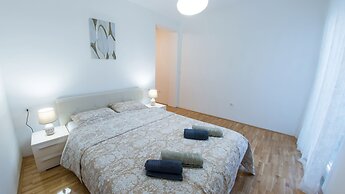 Apartment Oasis