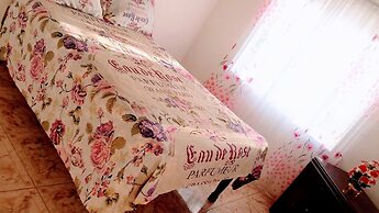 Bamboo - Sleeps 2 - Garden - Parking