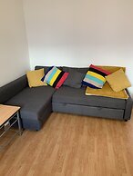 High street Flat