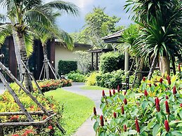 Khanom Beach Resort & Spa