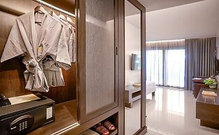 Khanom Beach Resort & Spa