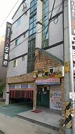 Gumi A Motel