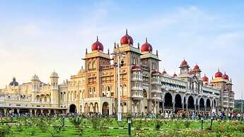 Hotel Golden Castle