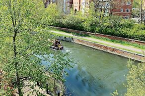 Select Serviced Accommodation - Hunters Wharf