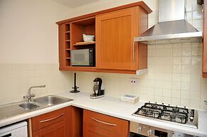 Select Serviced Accommodation - Hunters Wharf