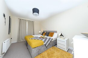 Select Serviced Accommodation - Hunters Wharf