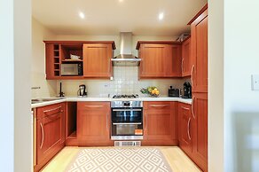 Select Serviced Accommodation - Hunters Wharf