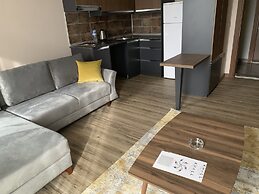 Khall Suite's