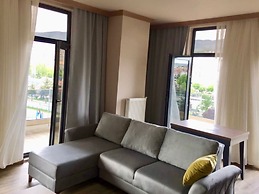 Khall Suite's