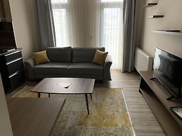 Khall Suite's
