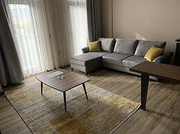 Khall Suite's
