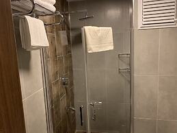 Khall Suite's