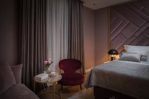 Five Elements Luxury Rooms