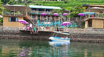 The Lake House
